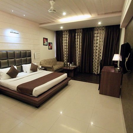 Royal Residency Hotel Gorakhpur Extérieur photo