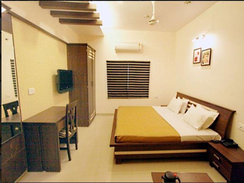 Royal Residency Hotel Gorakhpur Extérieur photo